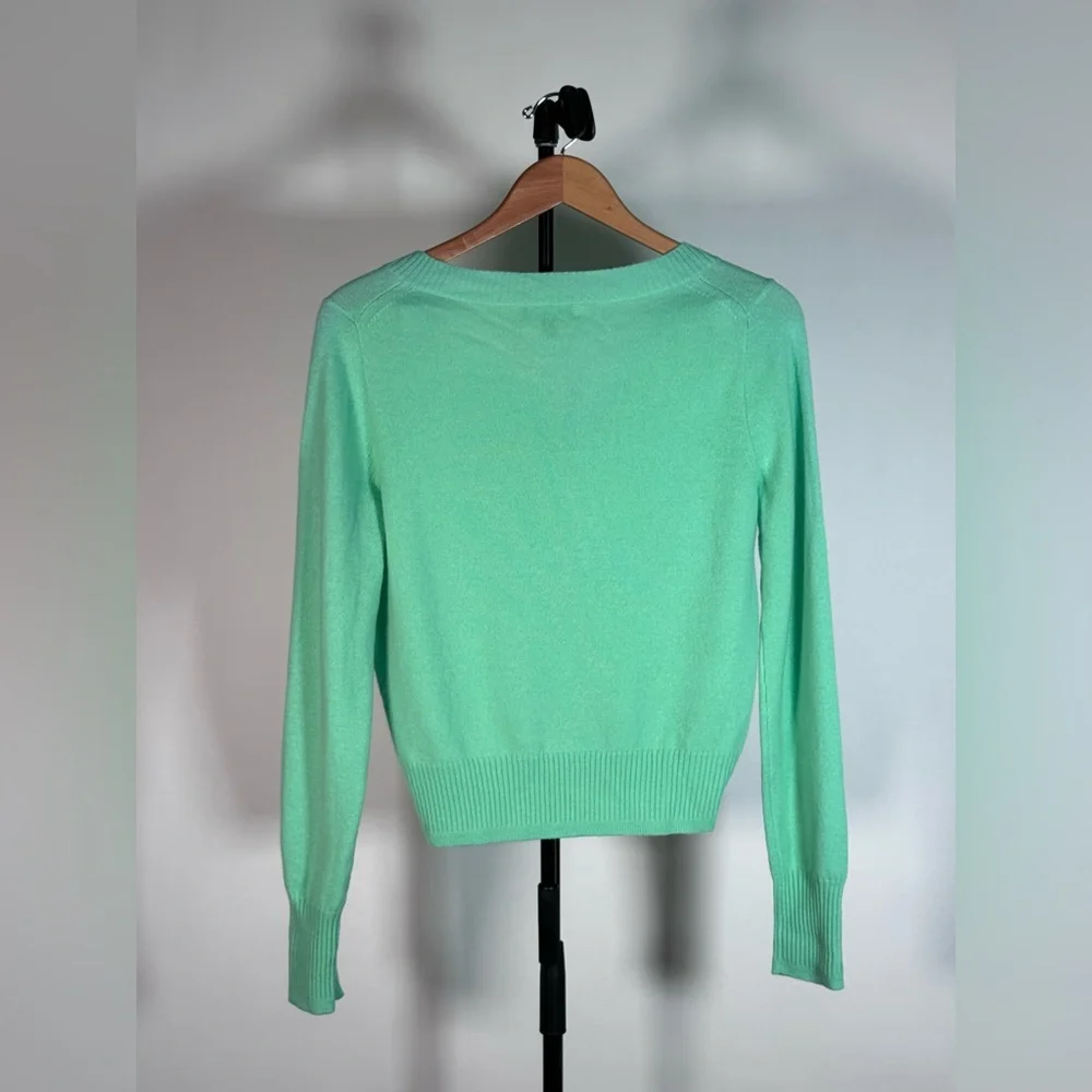 New JCrew Cashmere shrunken V-neck sweater - Picture 2 of 4